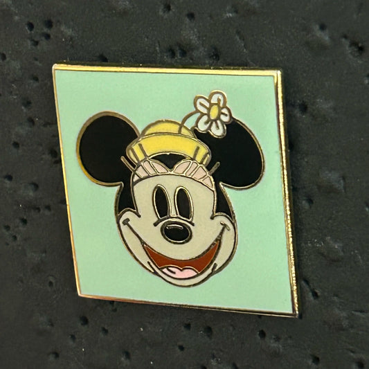 Minnie Mouse - Face and Hat - Disney Pin