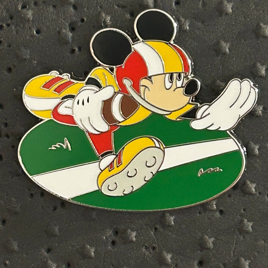 2024 - Mickey Mouse - Playing Football - Disney Pin