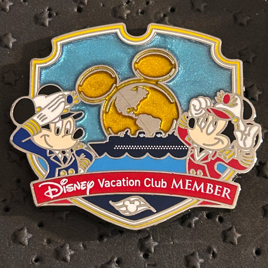 2023 - Mickey and Minnie - Co-Captains - DCV - DCL - Disney Pin