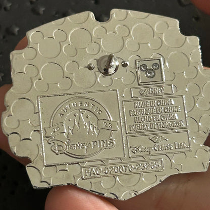 2023 - Mickey and Minnie - Co-Captains - DCV - DCL - Disney Pin