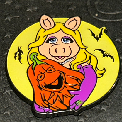 2024 - Ms Piggy - And Kermit as Pumpkin - Muppets - Halloween - Disney Pin