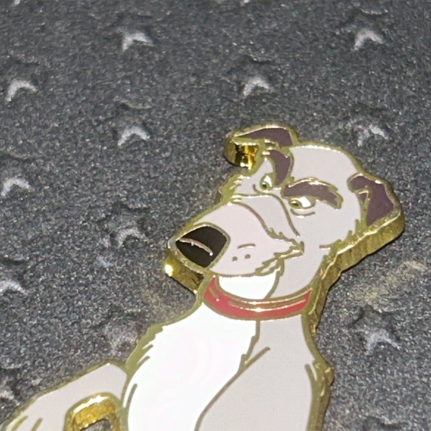 2021 - Loungefly - Chief - Fox and the Hound - Disney Pin