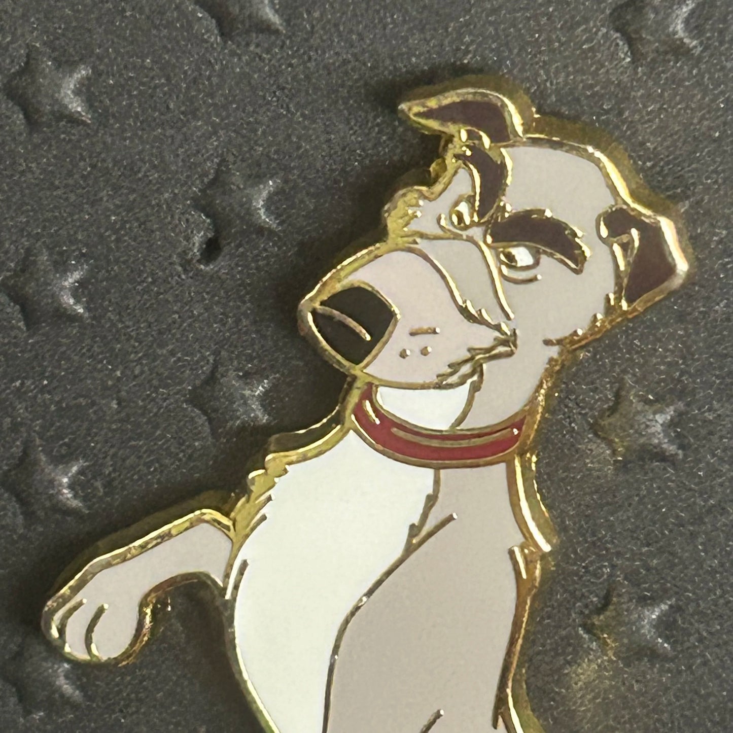 2021 - Loungefly - Chief - Fox and the Hound - Disney Pin