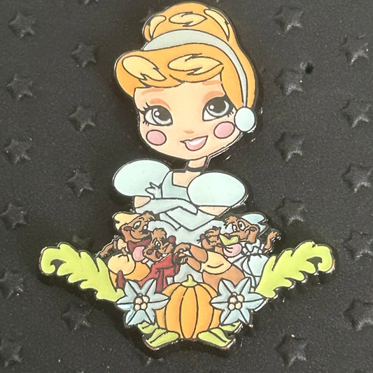 2022 - Loungefly - Cinderella - and mice - Chibi Floral - Disney Pin