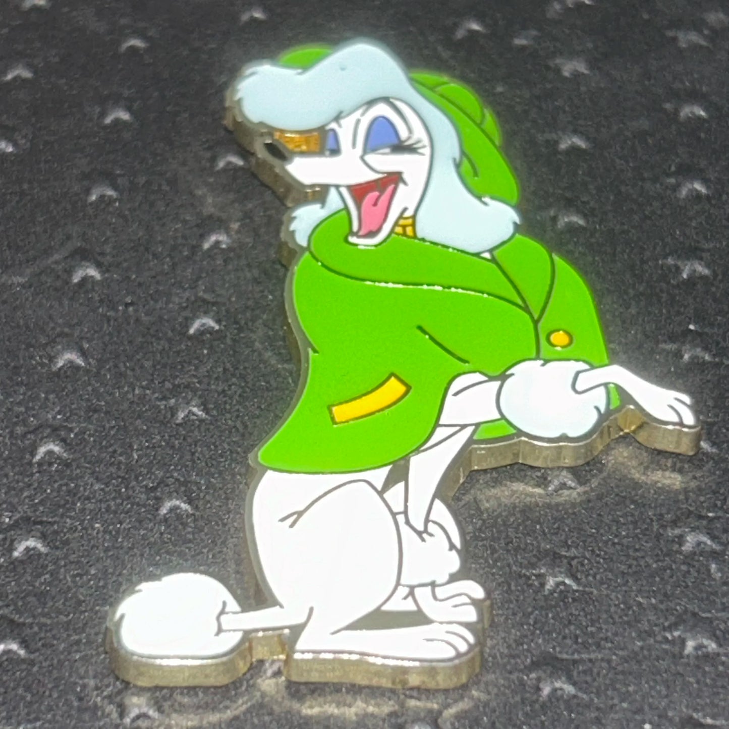 Loungefly - Georgette - Oliver and Company - Green Raincoat - Disney Pin