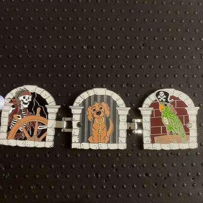 2022 - Pirates of the Caribbean - Pirates, Bird and Dog - Tri Fold - Hinge - Disney Pin