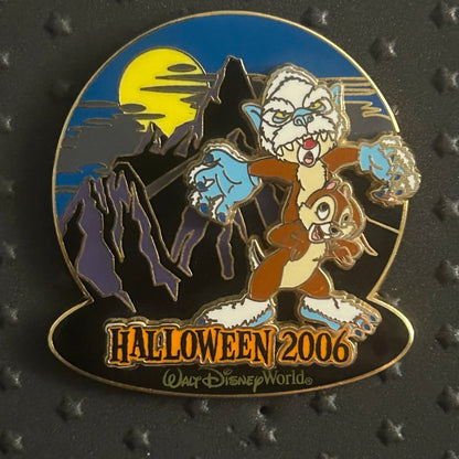2006 - Chip and Dale - Yeti - Expedition Everest - LE 2,000 - Disney Pin - Wobbly Back