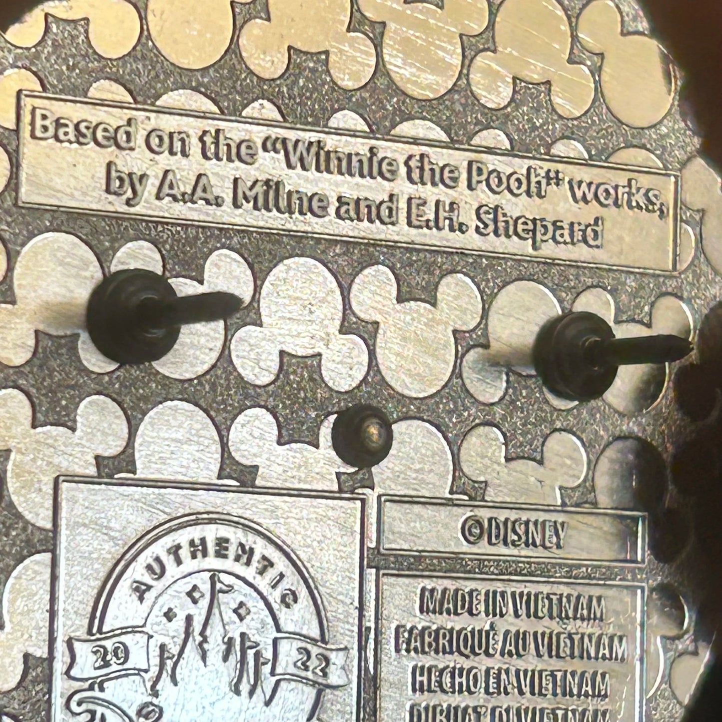 2022 - Winnie the Pooh - It’s An Upside Down Sort Of Day - Spinner - Disney Pin