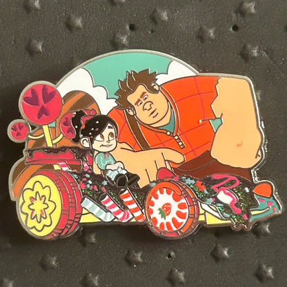 2024 - Ralph and Vanellope - Wreck it Ralph - Looking at Kart - Disney Pin