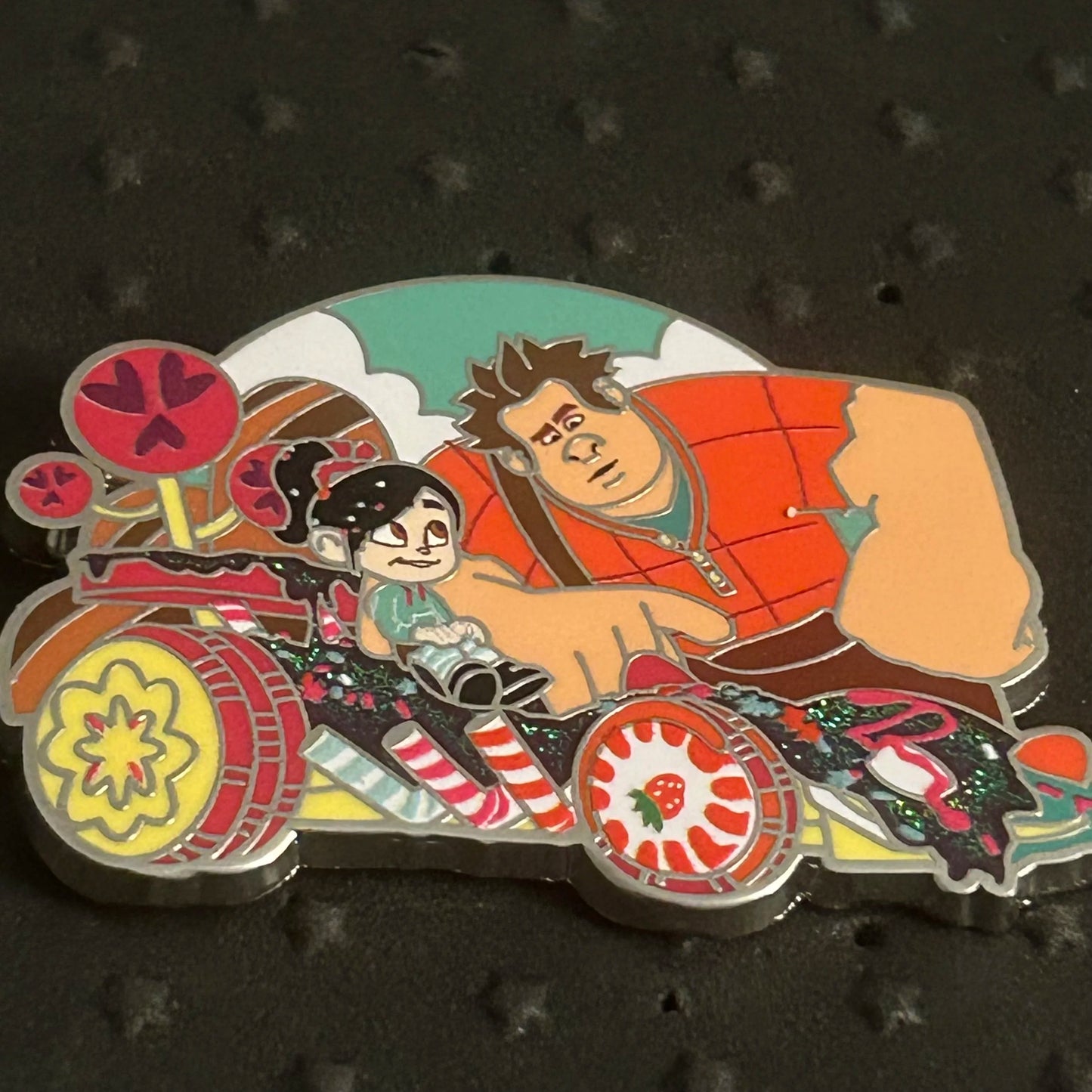 2024 - Ralph and Vanellope - Wreck it Ralph - Looking at Kart - Disney Pin