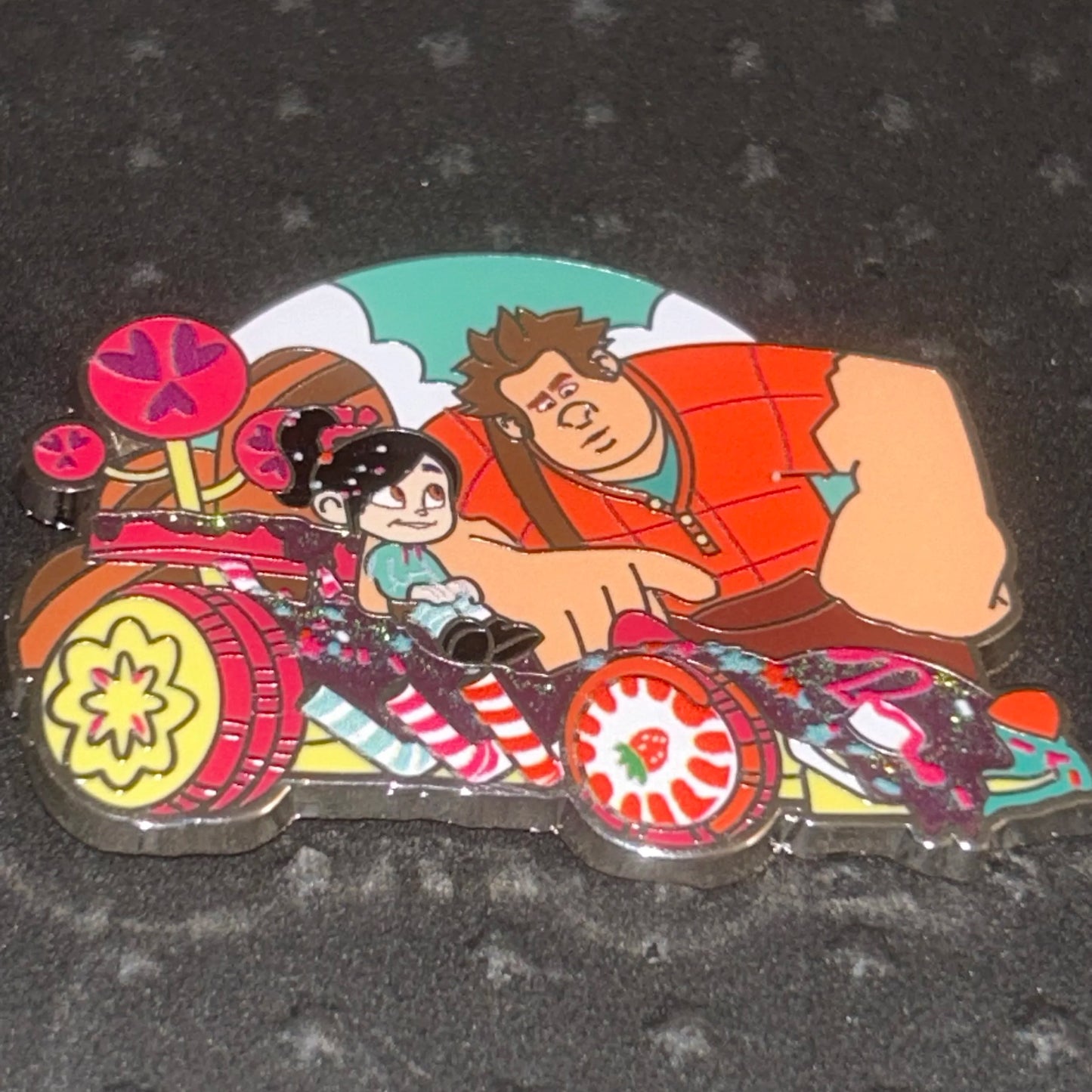 2024 - Ralph and Vanellope - Wreck it Ralph - Looking at Kart - Disney Pin