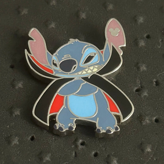 2024 - Stitch - Halloween Vampire - Hidden Disney - Pin