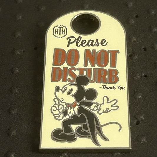 2024 - Mickey Mouse - Hollywood Tower Hotel - DND - Door Hanger - Disney Pin