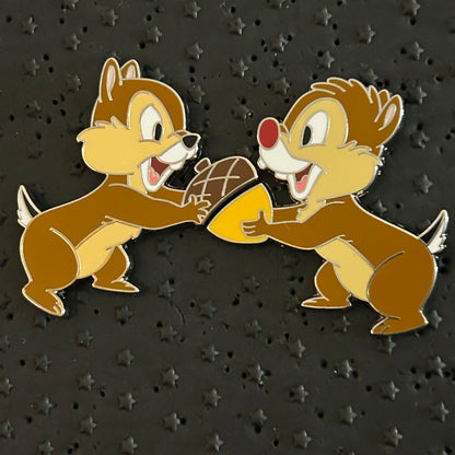 FULL SET - 2023 - Chip and Dale Putting- Putting Together Acorn - Disney Pins