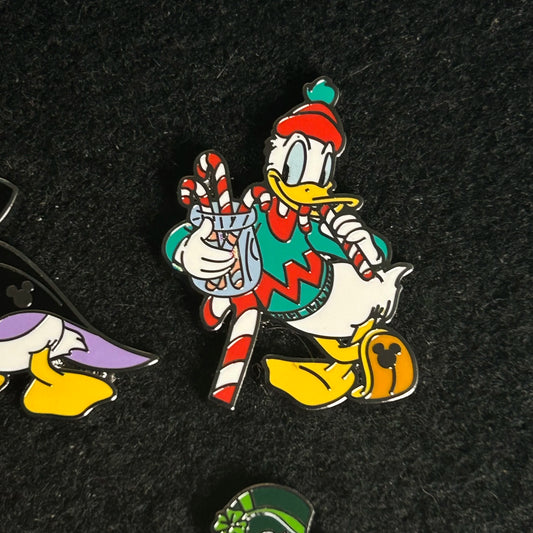FULL SET - 2025 - Donald Duck - Hidden Disney - Holiday Series - 6 Pins