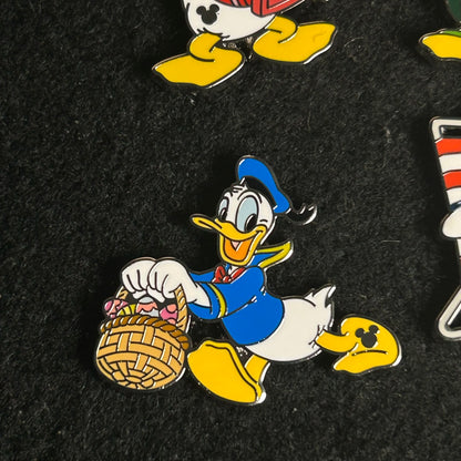 FULL SET - 2025 - Donald Duck - Hidden Disney - Holiday Series - 6 Pins