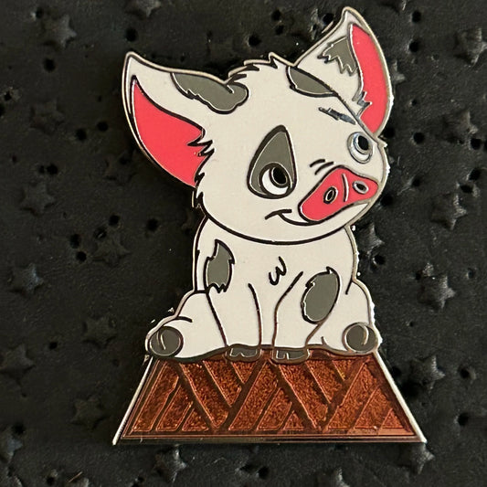 2024 - Pua - Moana - Sitting Down - Disney Pin