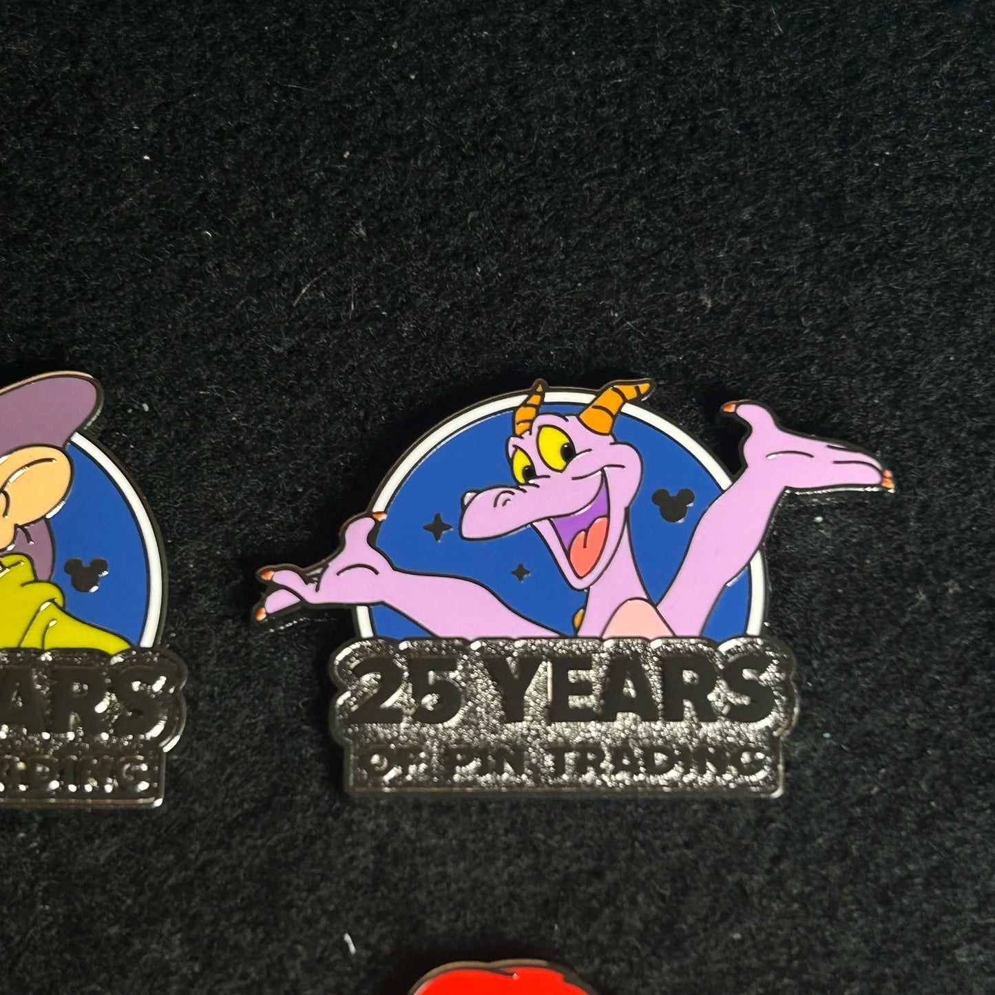 FULL SET - 2025 - 25 Years Of Pin Trading - WDW - HD - 6 Pins