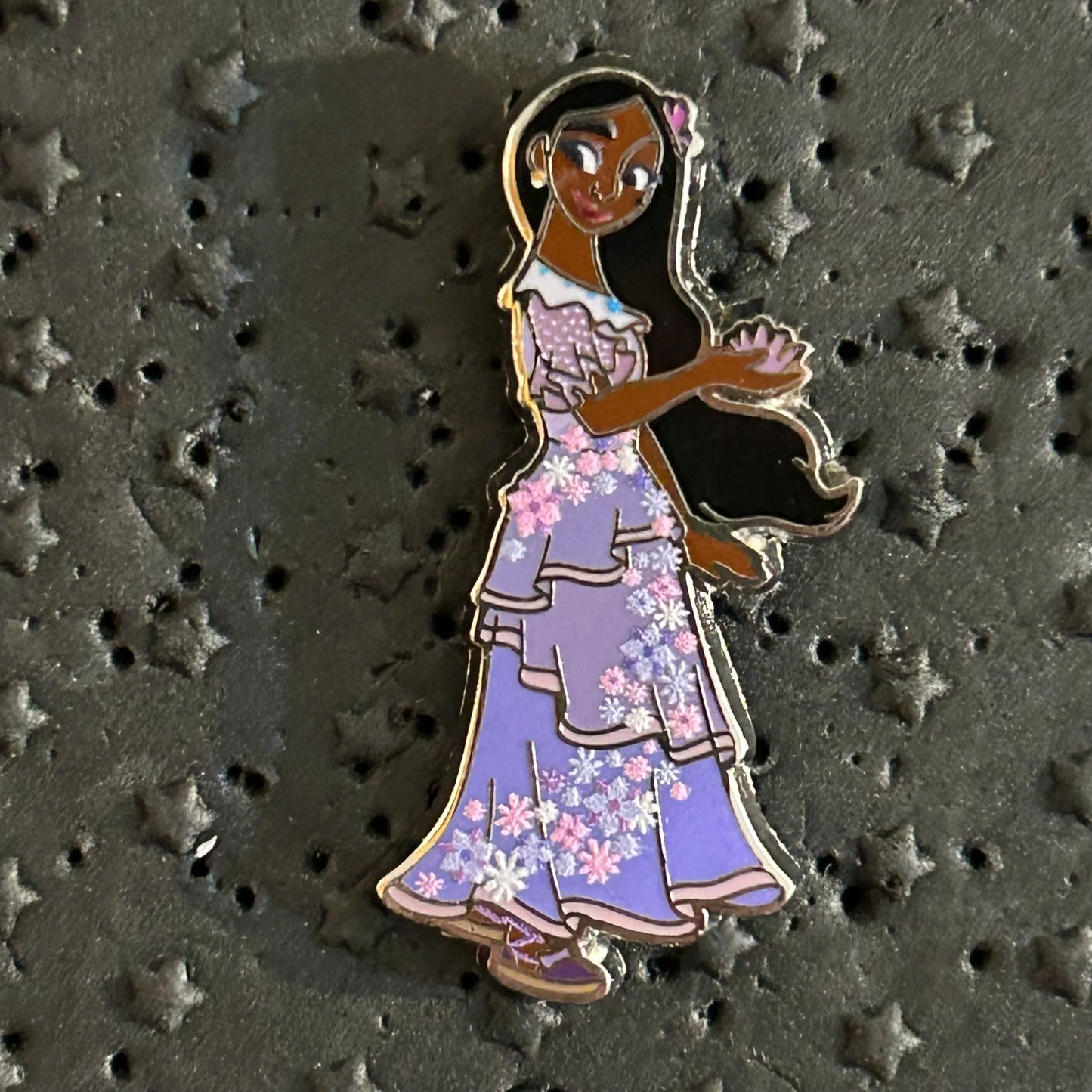 2021 - Isabella Madrigal - Encanto - Mystery Pin