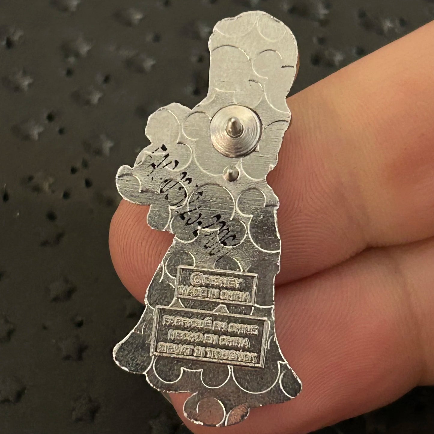 2021 - Isabella Madrigal - Encanto - Mystery Pin