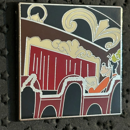 2011 - Goofy - Watching Movie - DCL - Disney Pin