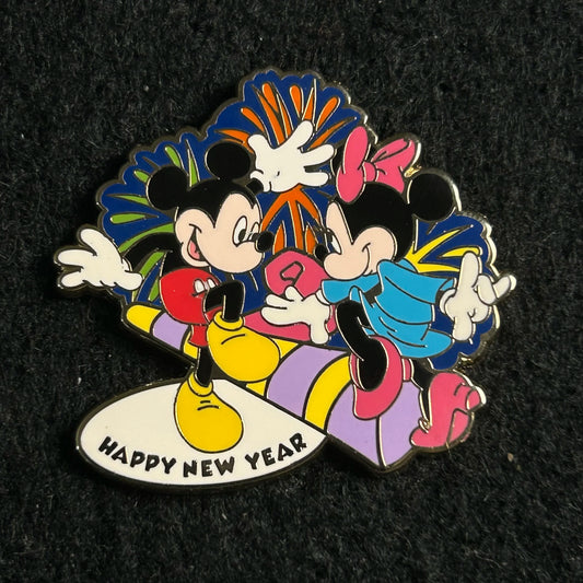 Target - Mickey and Minnie Mouse - Happy New Years - Fireworks - Disney Pin