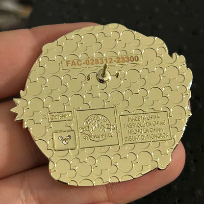 2024 - Mickey Mouse - Surfing - Disney Pin