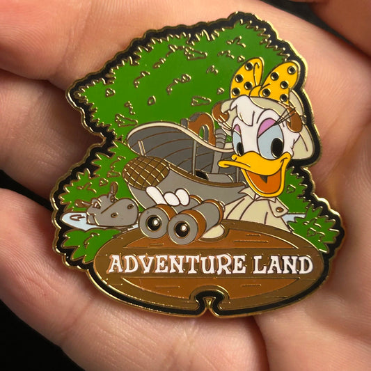 2001 - Daisy Duck - Adventureland - LE 3,500 - WDW - Disney Pin