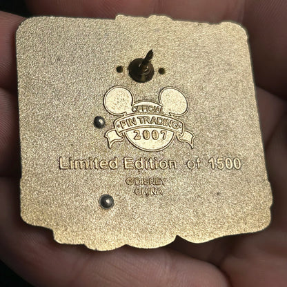 2007 - Pluto - Groundhog Day - WDW - LE 1,500 - Holiday - Disney Pin on Pin