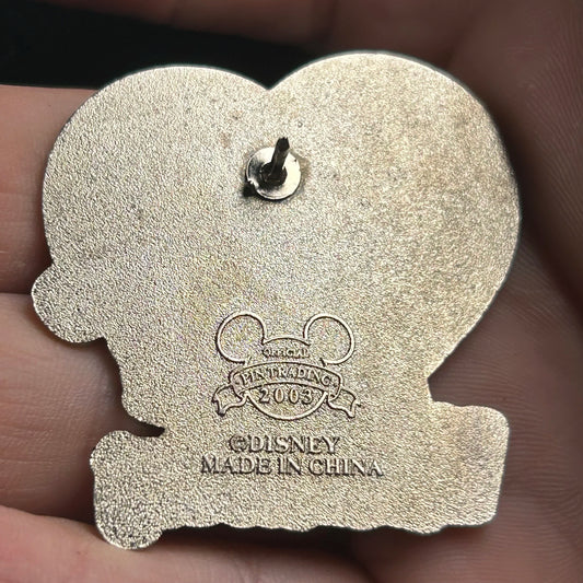 2003 - Mickey and Minnie Mouse - Kissing - Valentines Day - Holiday - Disney Pin