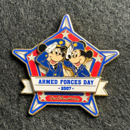 2007 - Mickey and Minnie Mouse - Armed Forces Day - WDW - LE 2,000 - Disney Pin