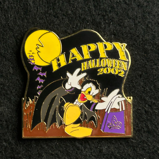 2002 - Count Donald - Happy Halloween - LE 1,500 - Disney Pin