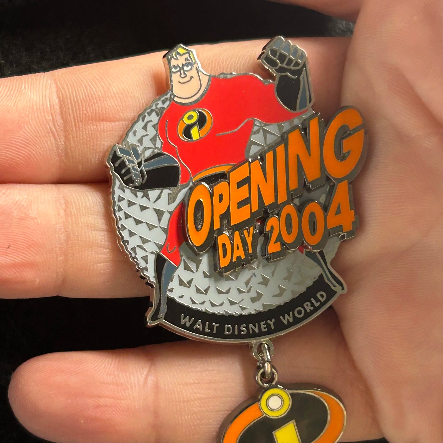 2004 - Mr Incredible - Pixar - EPCOT - WDW - LE 3,000 -Disney Pin on Pin