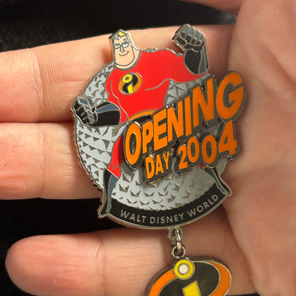 2004 - Mr Incredible - Pixar - EPCOT - WDW - LE 3,000 -Disney Pin on Pin