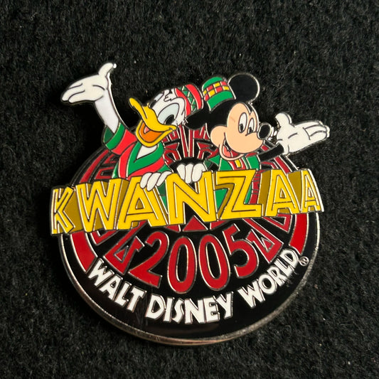2005 - Mickey and Donald - Kwanzaa - WDW - LE 500 - Disney Pin