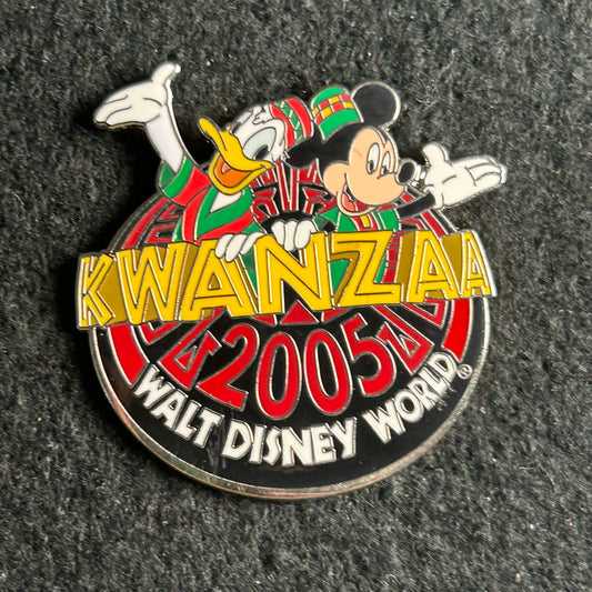 2005 - Mickey and Donald - Kwanzaa - WDW - LE 500 - Disney Pin