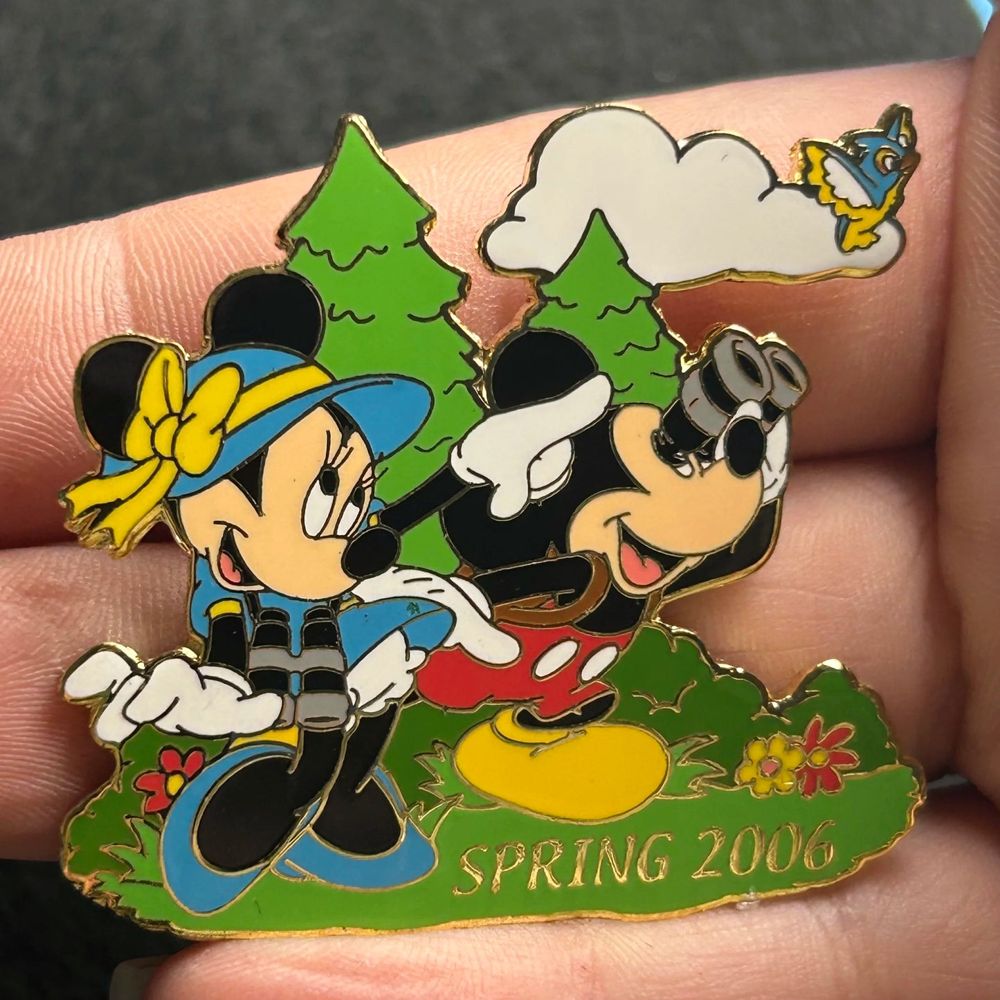 2006 - Mickey and Minnie Mouse Looking at Bird - Spring - LE 1,000 - Disney Pin