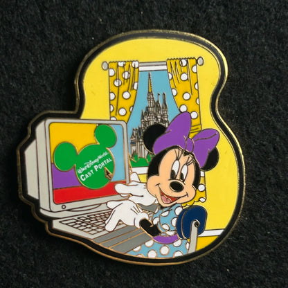 2003 - Minnie Mouse - Cast Portal - Backstage Tour - LE 3,000 - Disney Pin