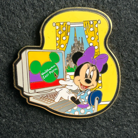 2003 - Minnie Mouse - Cast Portal - Backstage Tour - LE 3,000 - Disney Pin