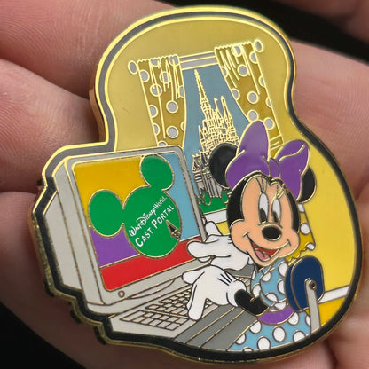 2003 - Minnie Mouse - Cast Portal - Backstage Tour - LE 3,000 - Disney Pin