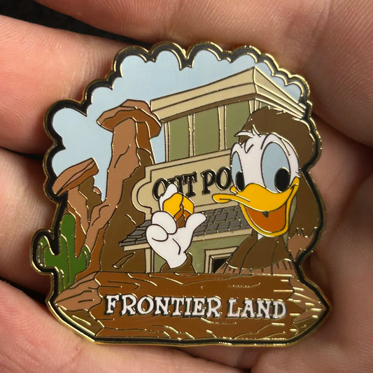 2001 - Donald Duck - Frontierland - Land Series - LE 3,500 - WDW - MGK - Disney Pin