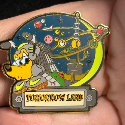 2001 - Pluto - Tomorrowland - Astro Orbiter - Land Series - LE 3,500 - MGK - Disney Pin