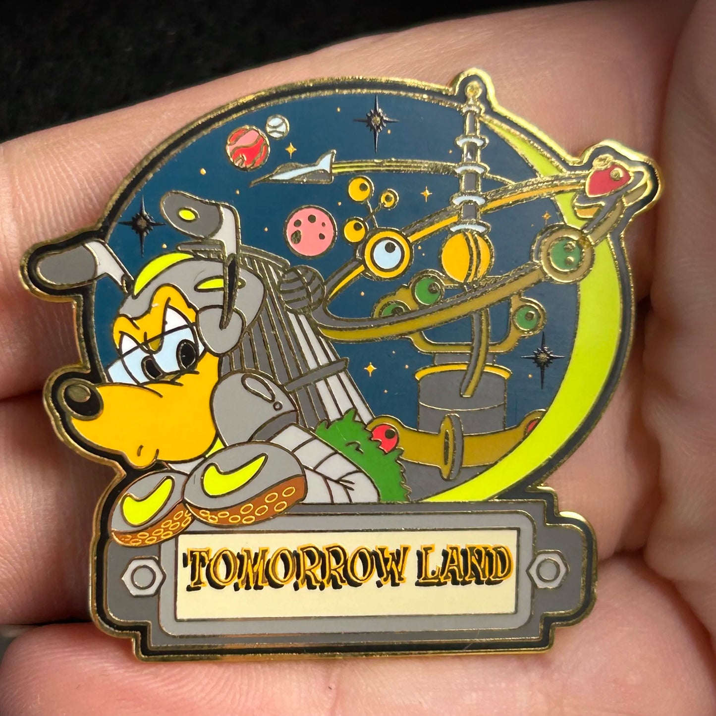 2001 - Pluto - Tomorrowland - Astro Orbiter - Land Series - LE 3,500 - MGK - Disney Pin