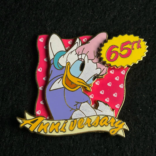 2002 - Daisy Duck - 65th Anniversary - LE 3,500 - Disney Pin on Pin
