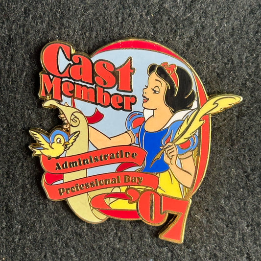 2007 - Snow White - LE 500 - Cast - Administrative Professional Day - Disney Pin