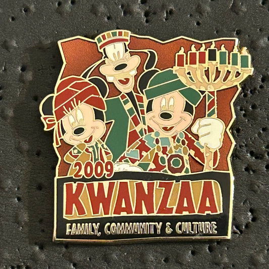 2009 - Mickey, Minnie, Goofy - Kwanzaa - LE 500 - Disney Pin