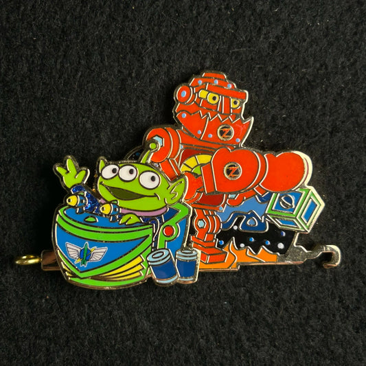 2024 - Green Alien - DLR - Toy Story - Parade - LE 2,500 - Disney Pin