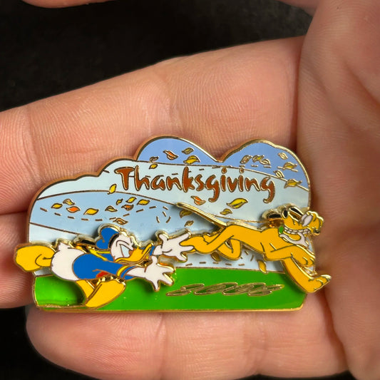 2002 - Donald Chasing Pluto - Thanksgiving - LE 3,500  - Disney Pin on Pin