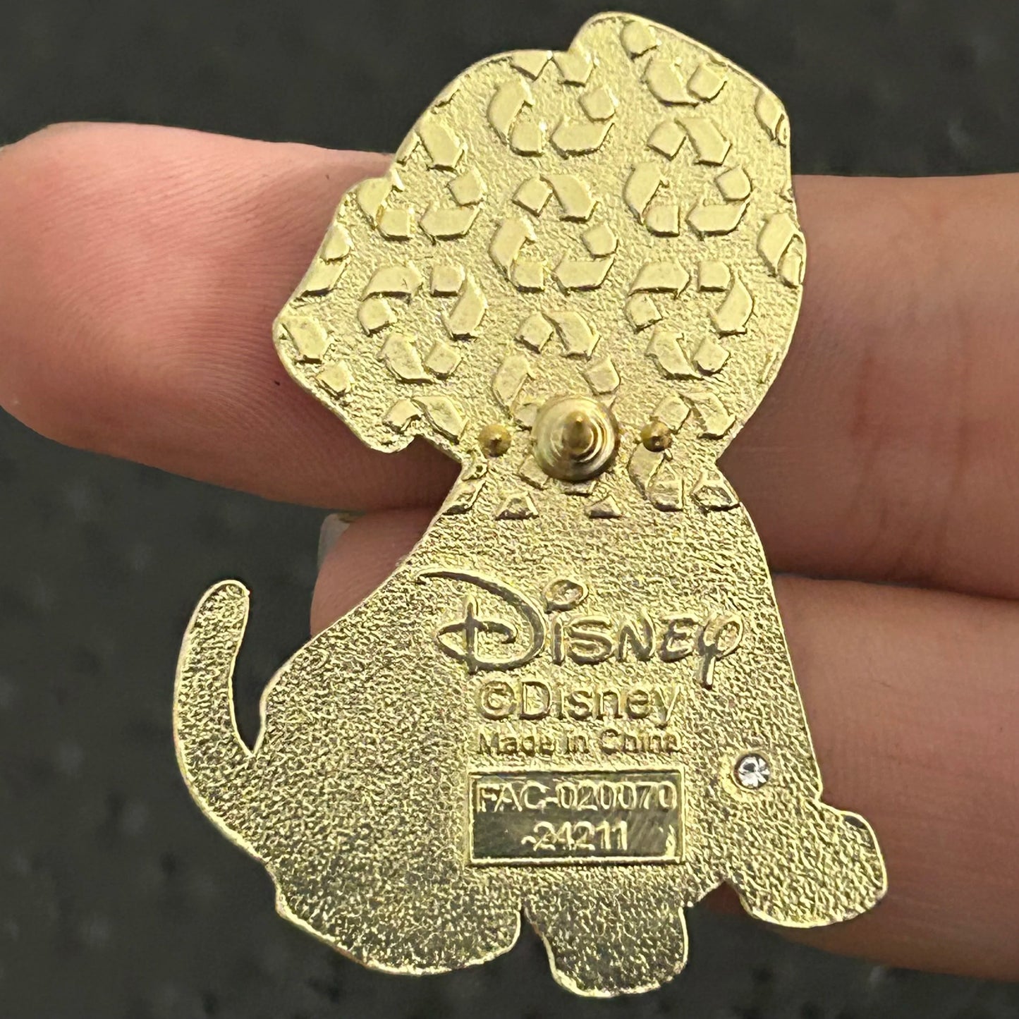 Uncas - Lucky - 101 Dalmatians - Raincoat - Disney Pin