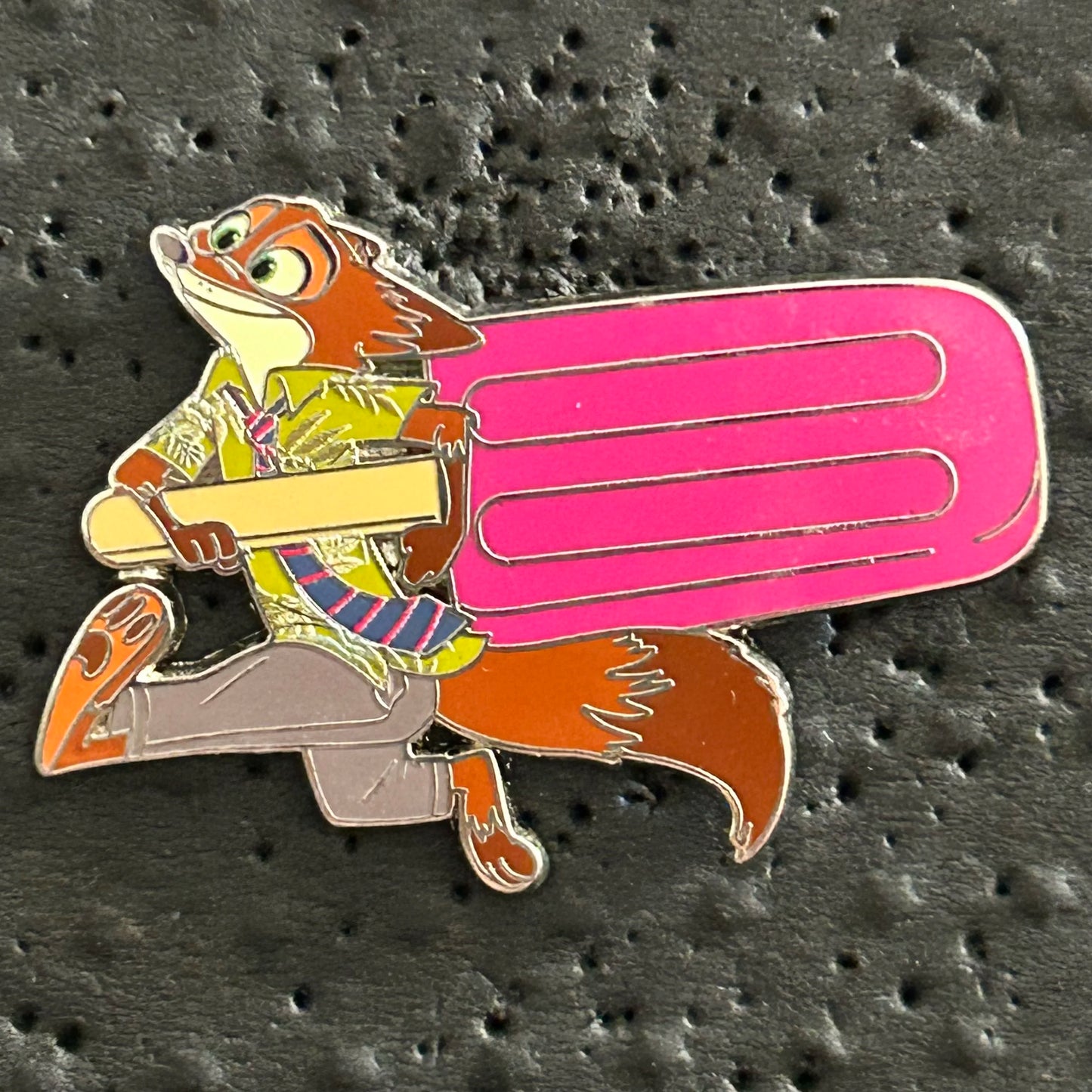 2022 - Nick Wilde - Running With Popsicle - Zootopia - Disney Pin